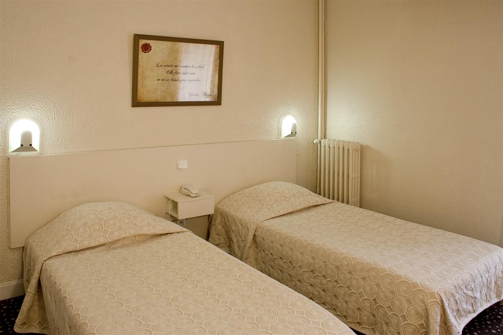 Ours Blanc - Victor Hugo 2* Toulouse